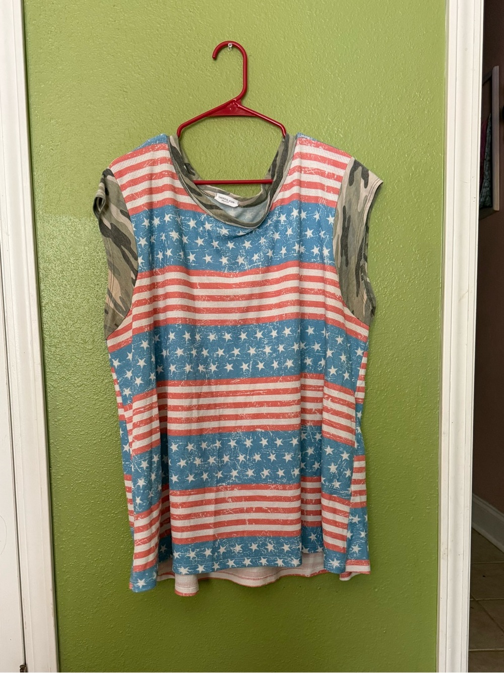 Sleeveless Star & Stripe Tank with Camo Trim - Unbranded